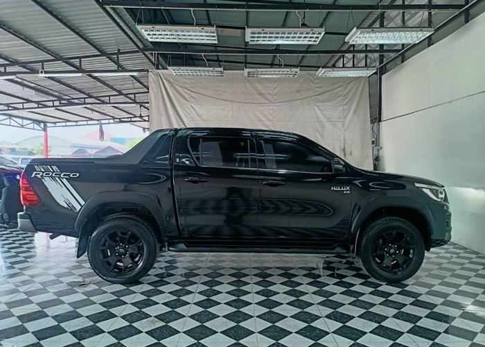 Used 11
                    TOYOTA
                     for Sale Image