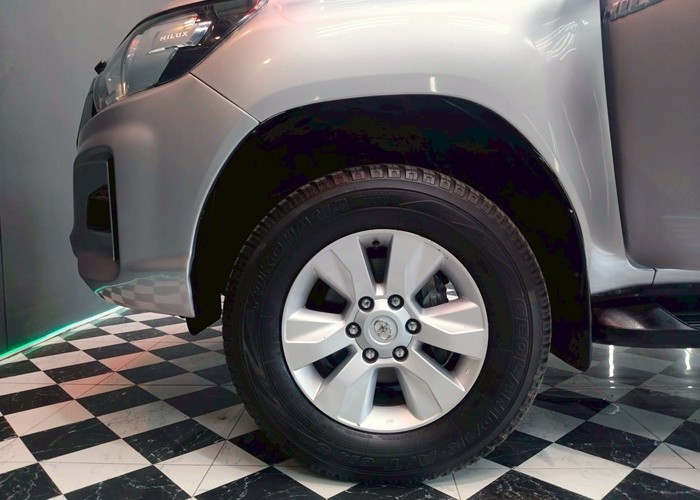 Used 7
                    TOYOTA
                     for Sale Image