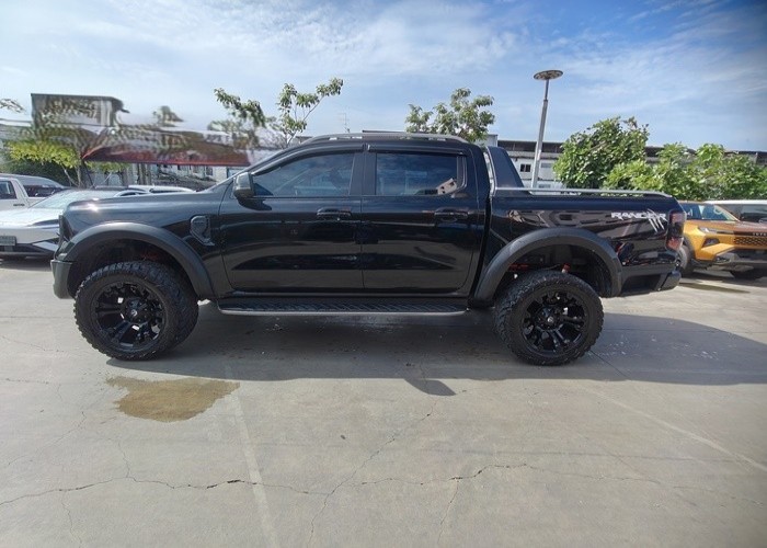 Used 12
                    FORD
                     for Sale Image