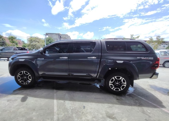 Used 5
                    TOYOTA
                     for Sale Image