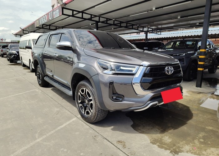 Used 5
                    TOYOTA
                     for Sale Image