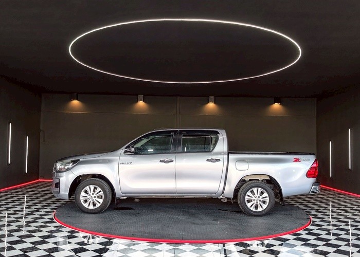Used 7
                    TOYOTA
                     for Sale Image