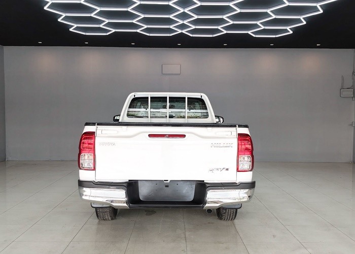 Used 6
                    TOYOTA
                     for Sale Image