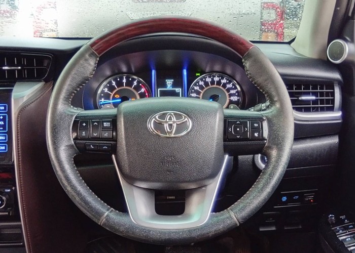 Used 1
                    TOYOTA
                     for Sale Image