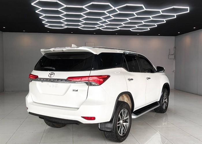 Used 6
                    TOYOTA
                     for Sale Image
