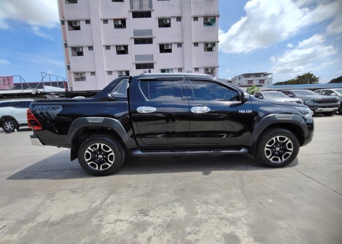 Used 8
                    TOYOTA
                     for Sale Image