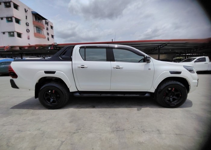 Used 11
                    TOYOTA
                     for Sale Image