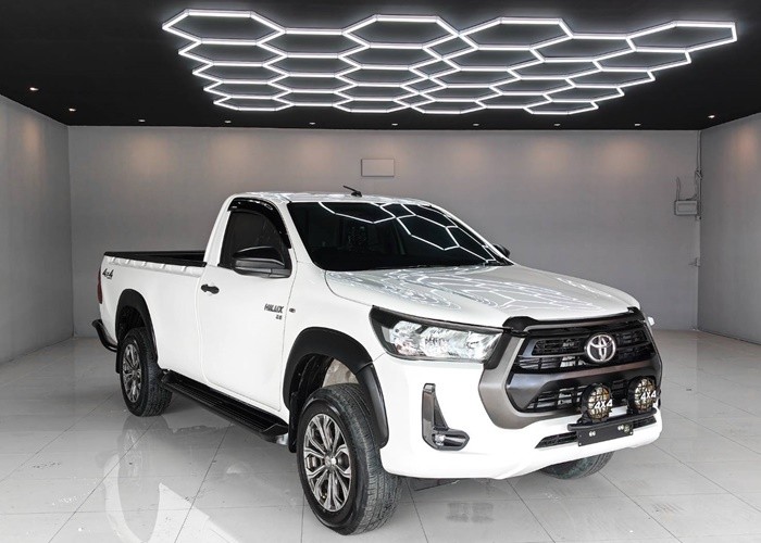 Used 5
                    TOYOTA
                     for Sale Image