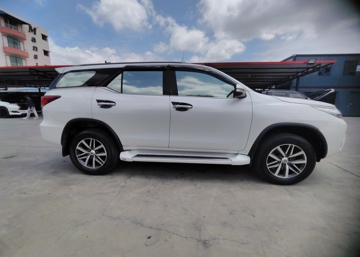 Used 3
                    TOYOTA
                     for Sale Image