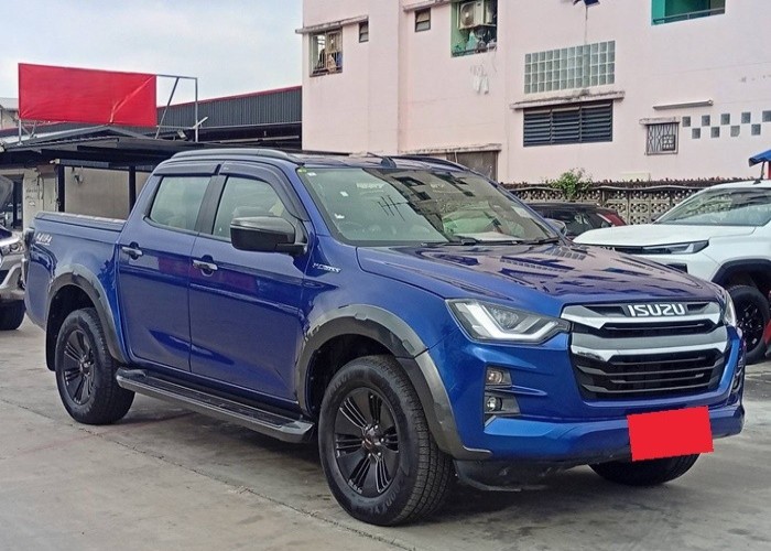 Used 1
                    ISUZU
                     for Sale Image