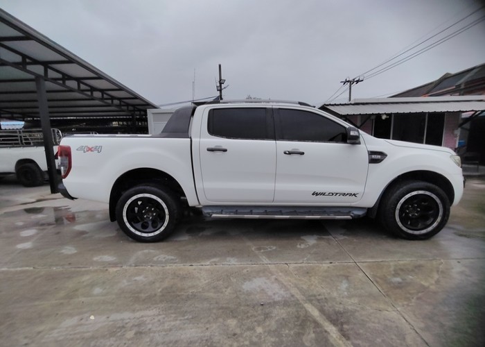 Used 12
                    FORD
                     for Sale Image