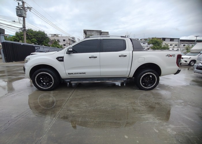 Used 12
                    FORD
                     for Sale Image