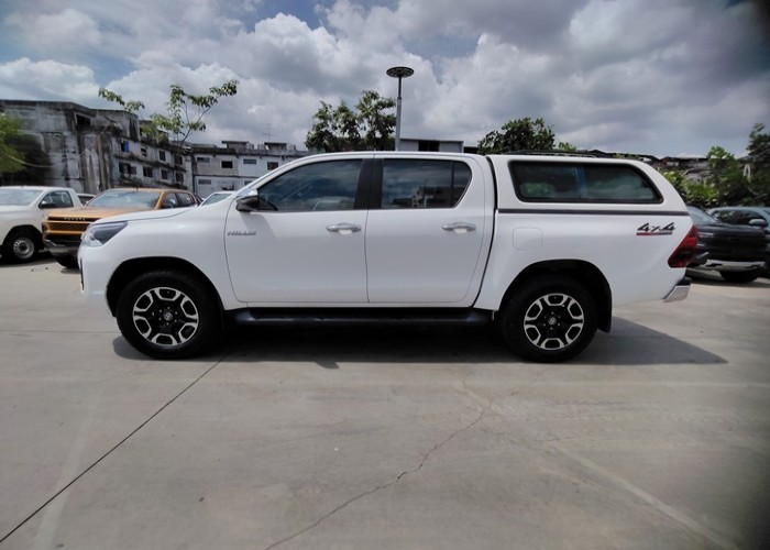 Used 6
                    TOYOTA
                     for Sale Image