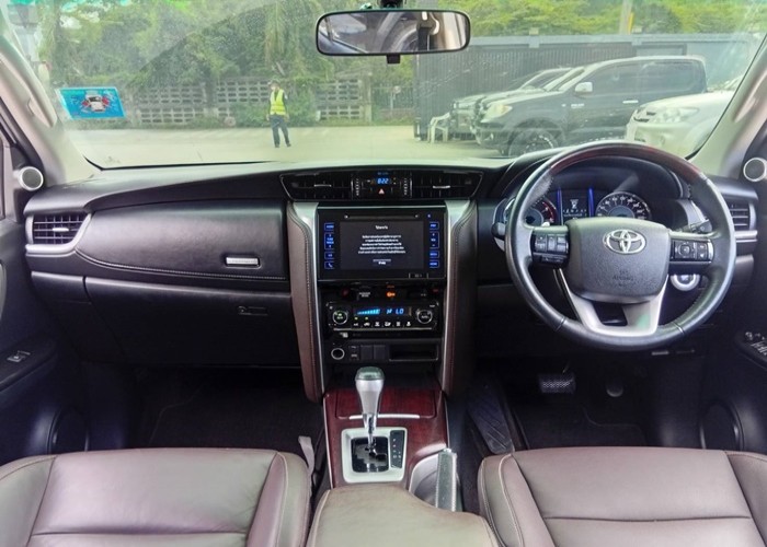 Used 4
                    TOYOTA
                     for Sale Image