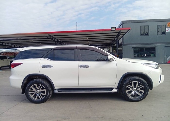 Used 4
                    TOYOTA
                     for Sale Image