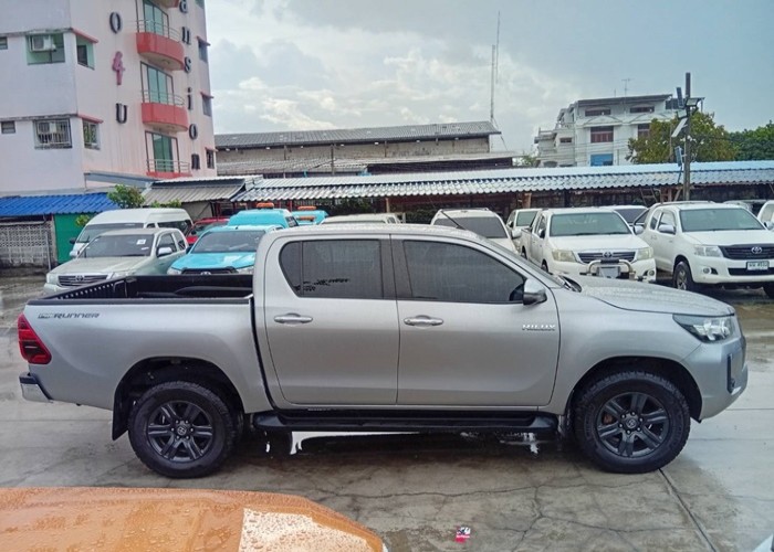 Used 12
                    TOYOTA
                     for Sale Image