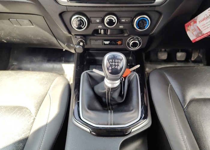 Used 5
                    ISUZU
                     for Sale Image