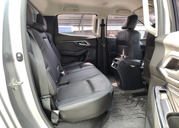Used 5
                    ISUZU
                     for Sale Image