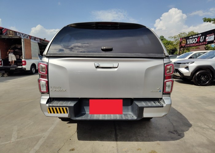 Used 5
                    ISUZU
                     for Sale Image