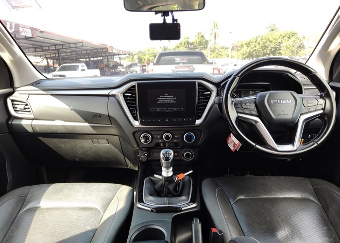 Used 5
                    ISUZU
                     for Sale Image