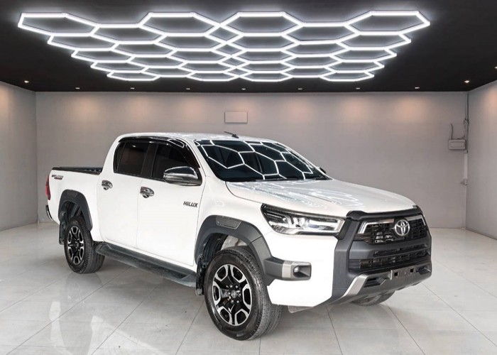 Used 11
                    TOYOTA
                     for Sale Image