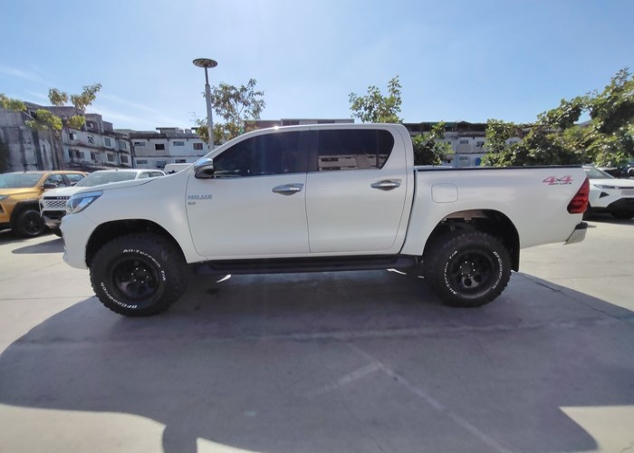 Used 9
                    TOYOTA
                     for Sale Image