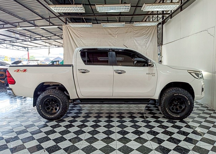 Used 9
                    TOYOTA
                     for Sale Image