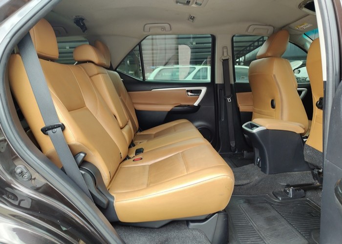 Used 10
                    TOYOTA
                     for Sale Image