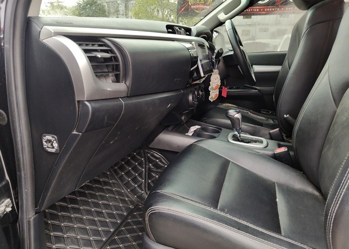 Used 10
                    TOYOTA
                     for Sale Image