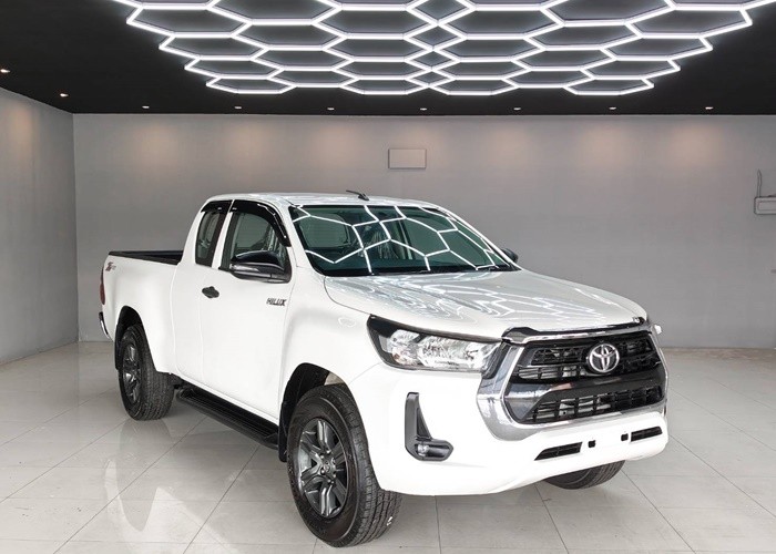 Used 11
                    TOYOTA
                     for Sale Image