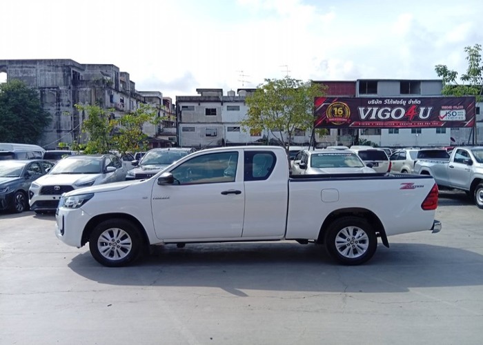 Used 12
                    TOYOTA
                     for Sale Image