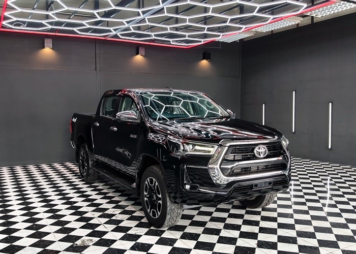 Used 11
                    TOYOTA
                     for Sale Image