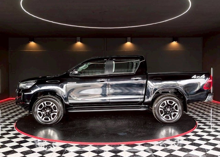 Used 11
                    TOYOTA
                     for Sale Image