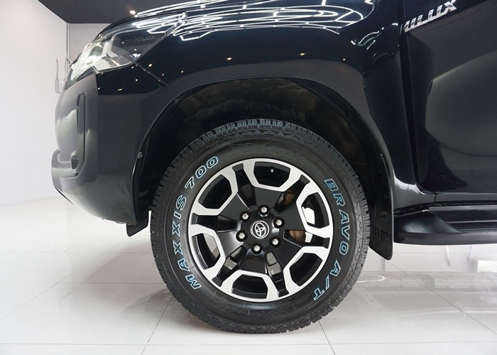 Used 9
                    TOYOTA
                     for Sale Image