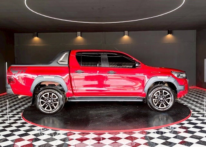 Used 11
                    TOYOTA
                     for Sale Image