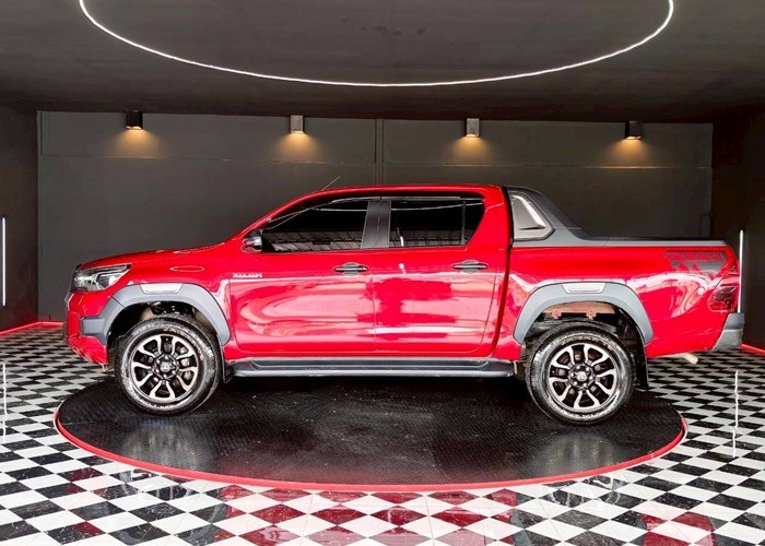 Used 11
                    TOYOTA
                     for Sale Image