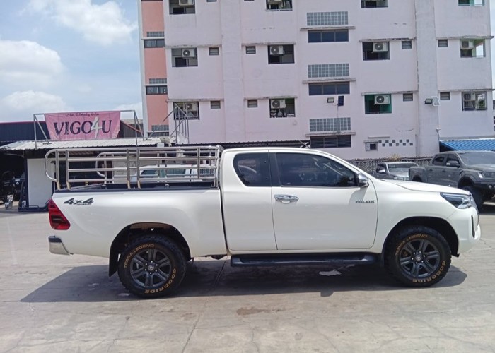 Used 9
                    TOYOTA
                     for Sale Image