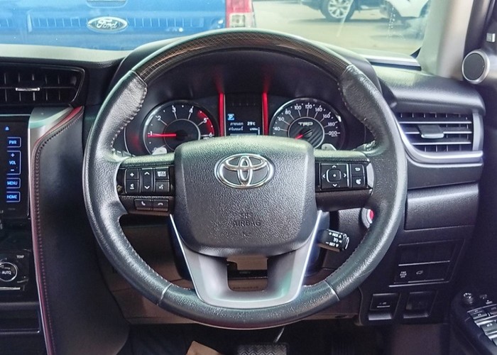 Used 7
                    TOYOTA
                     for Sale Image