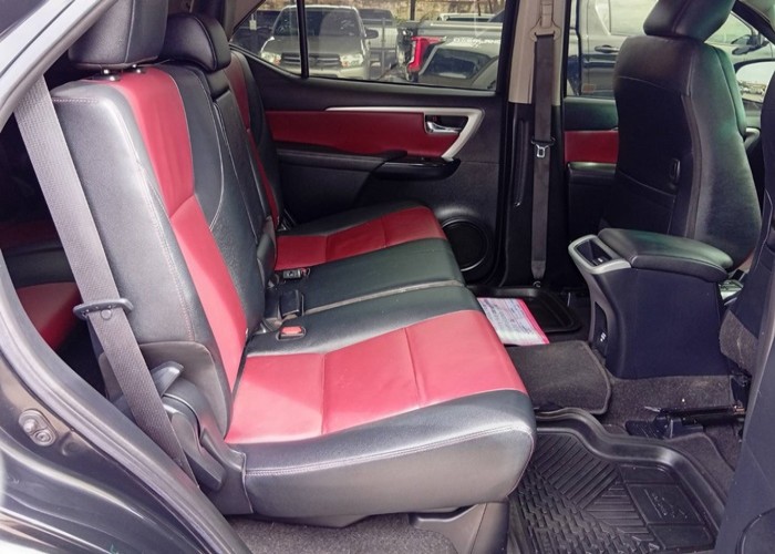 Used 7
                    TOYOTA
                     for Sale Image