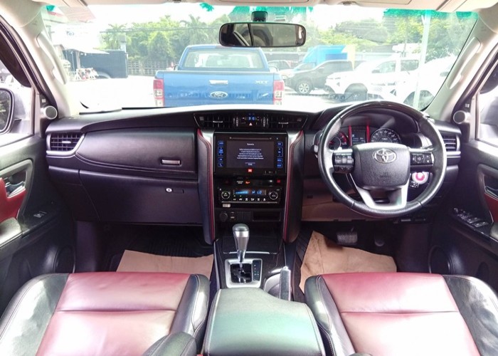 Used 7
                    TOYOTA
                     for Sale Image