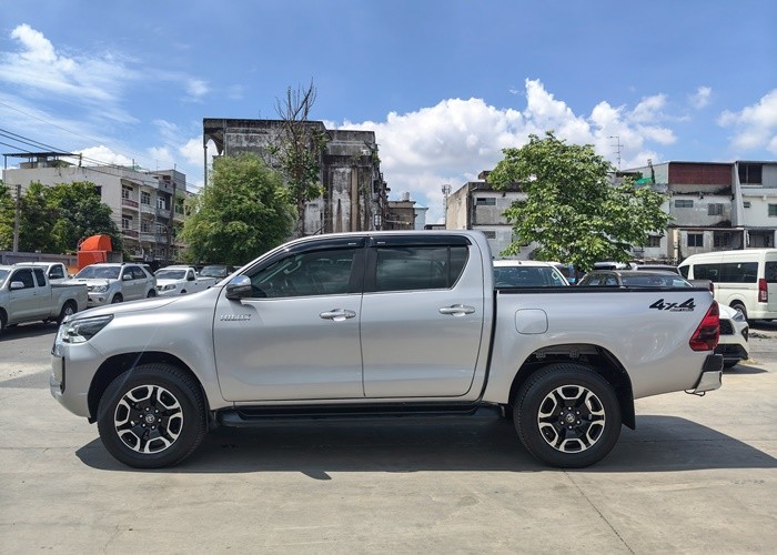 Used 4
                    TOYOTA
                     for Sale Image