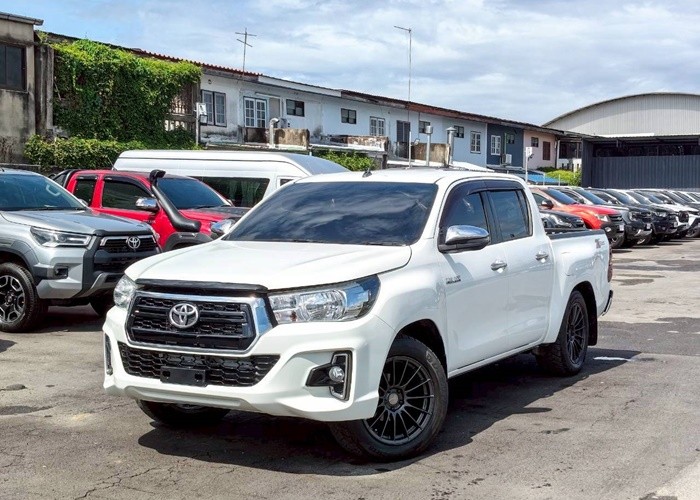 Used 3
                    TOYOTA
                     for Sale Image