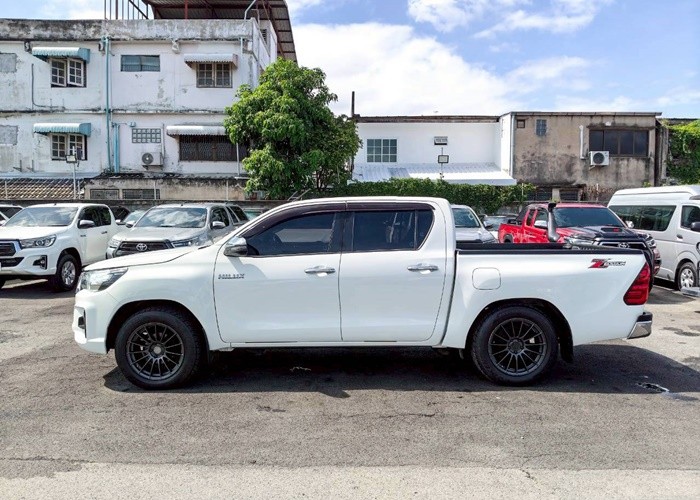 Used 3
                    TOYOTA
                     for Sale Image