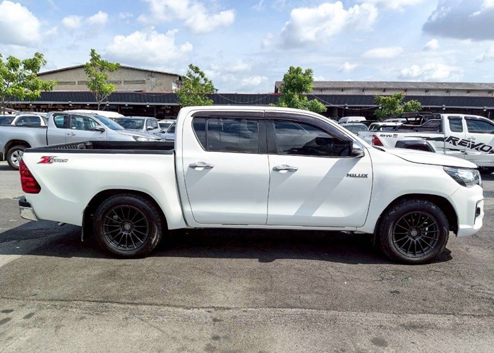 Used 3
                    TOYOTA
                     for Sale Image