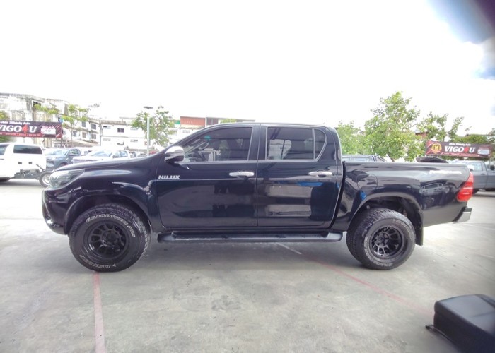 Used 8
                    TOYOTA
                     for Sale Image