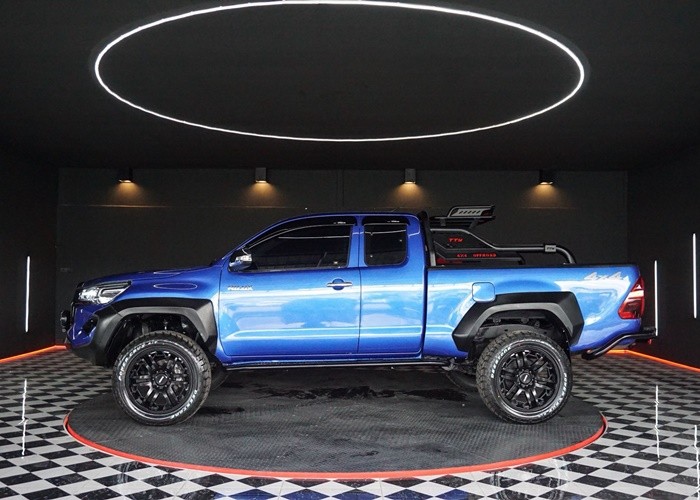 Used 12
                    TOYOTA
                     for Sale Image