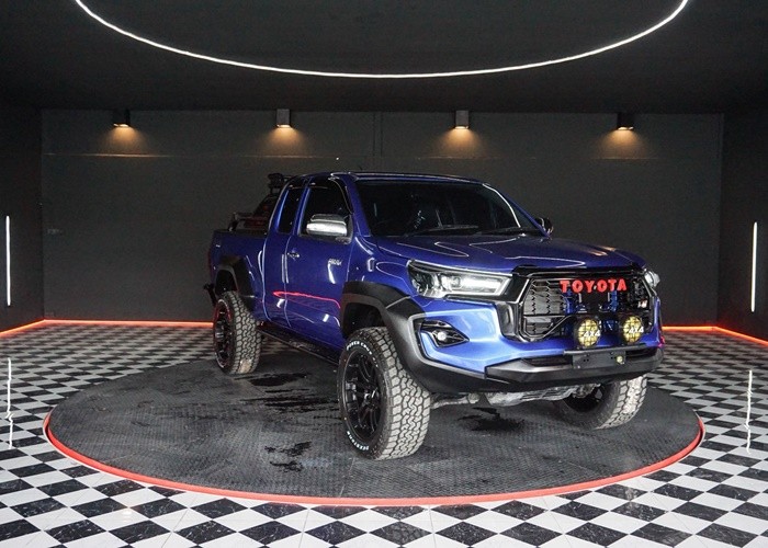 Used 12
                    TOYOTA
                     for Sale Image