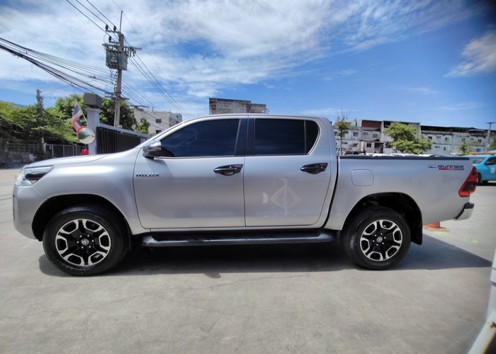 Used 5
                    TOYOTA
                     for Sale Image