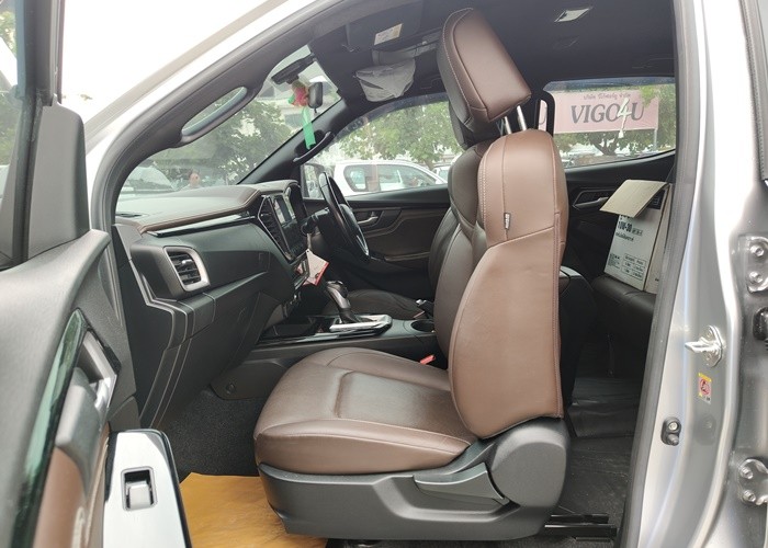 Used 5
                    ISUZU
                     for Sale Image