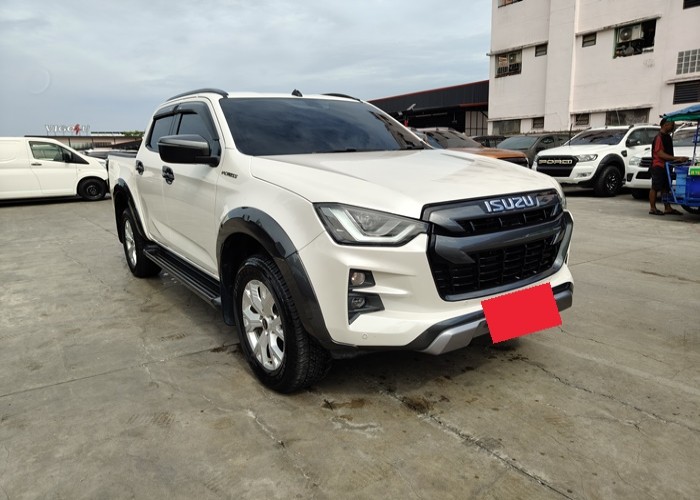 Used 5
                    ISUZU
                     for Sale Image